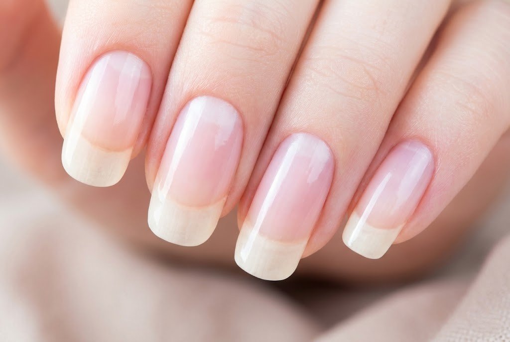 healthy long nails with smooth nail plate and no visible ridges